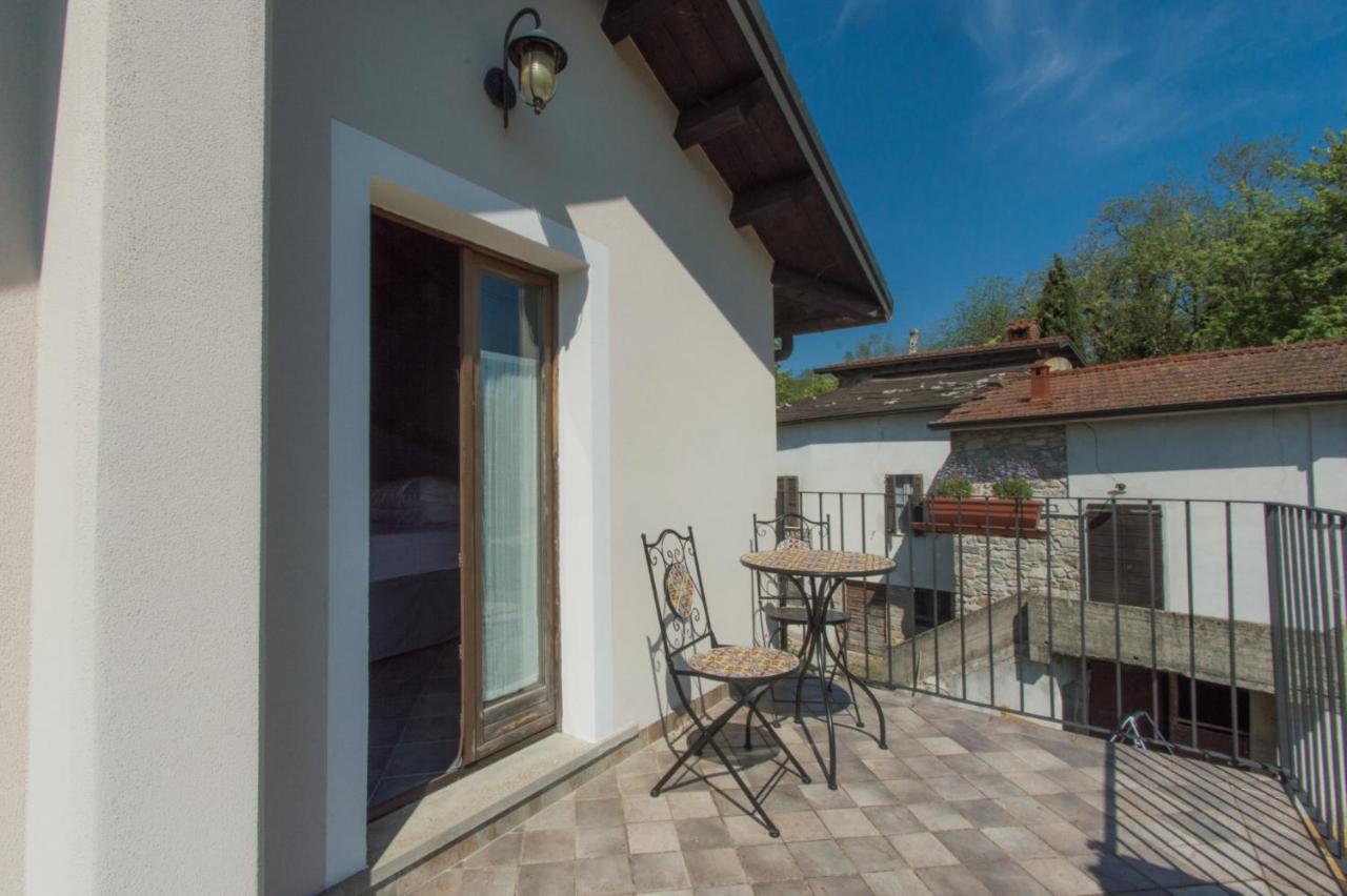 Ca' Di Martino Bed & Breakfast Gavedo Bagian luar foto