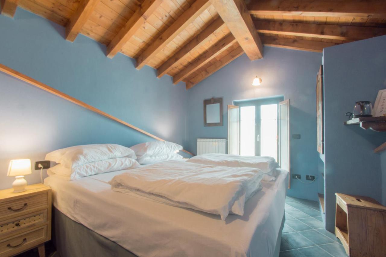 Ca' Di Martino Bed & Breakfast Gavedo Bagian luar foto
